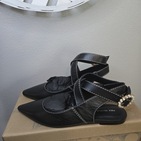 Free People Parisa Point Flat Black Women's Strappy Flats Ret $138 - New - Picture 9 of 12